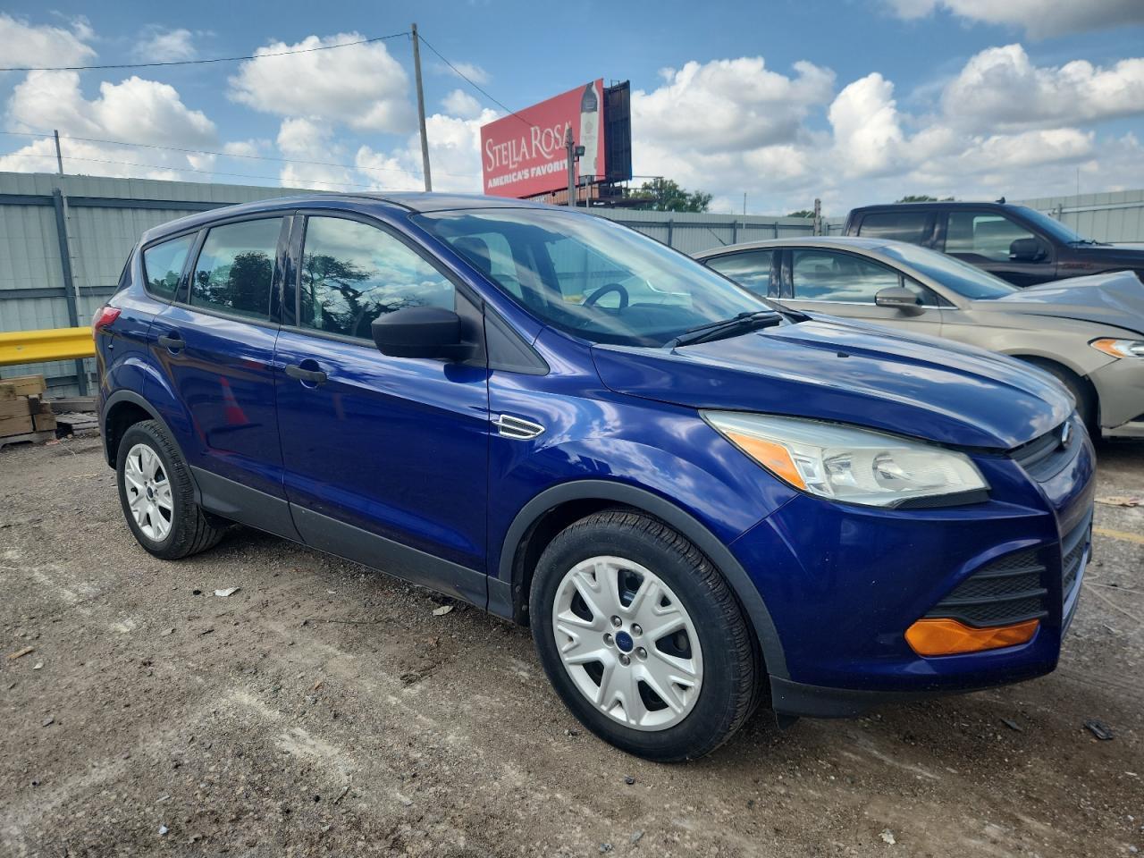 2014 Ford Escape S - Фото 4