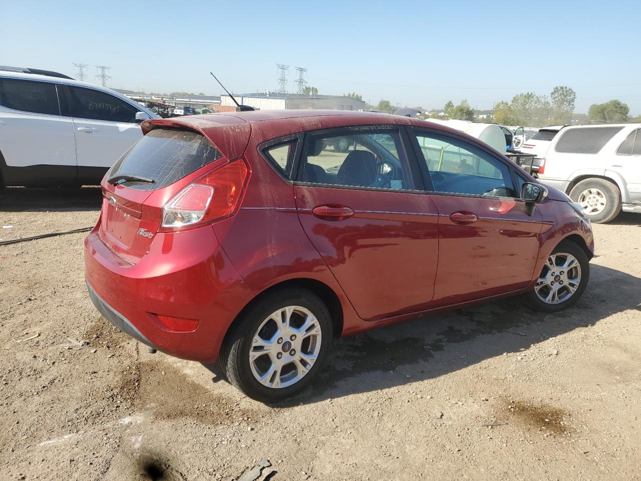 2014 Ford Fiesta Se - Фото 3