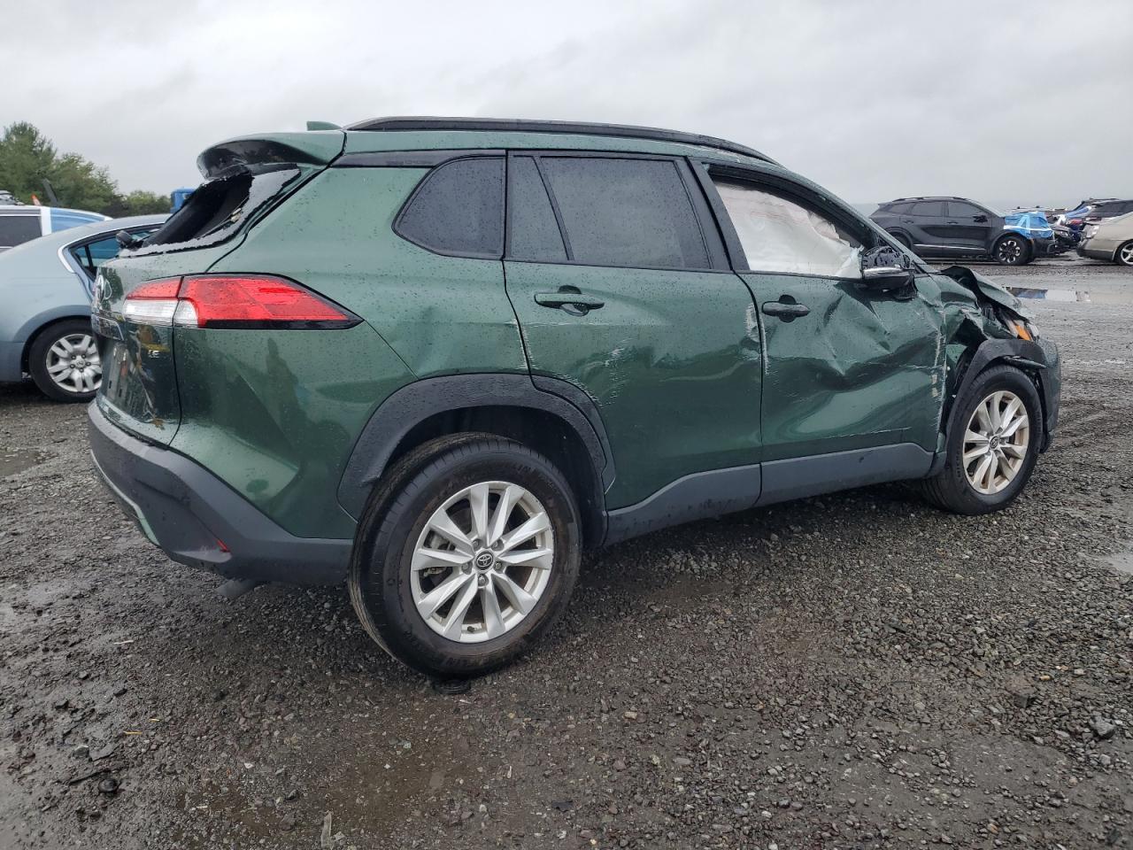 2022 Toyota Corolla Cross Le - Фото 3
