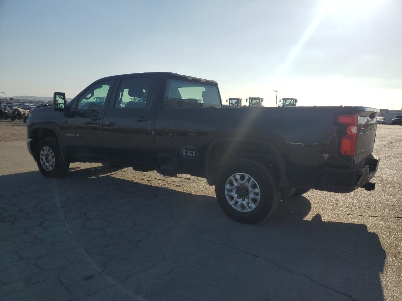 2020 Chevrolet Silverado K2500 Heavy Duty - Фото 2