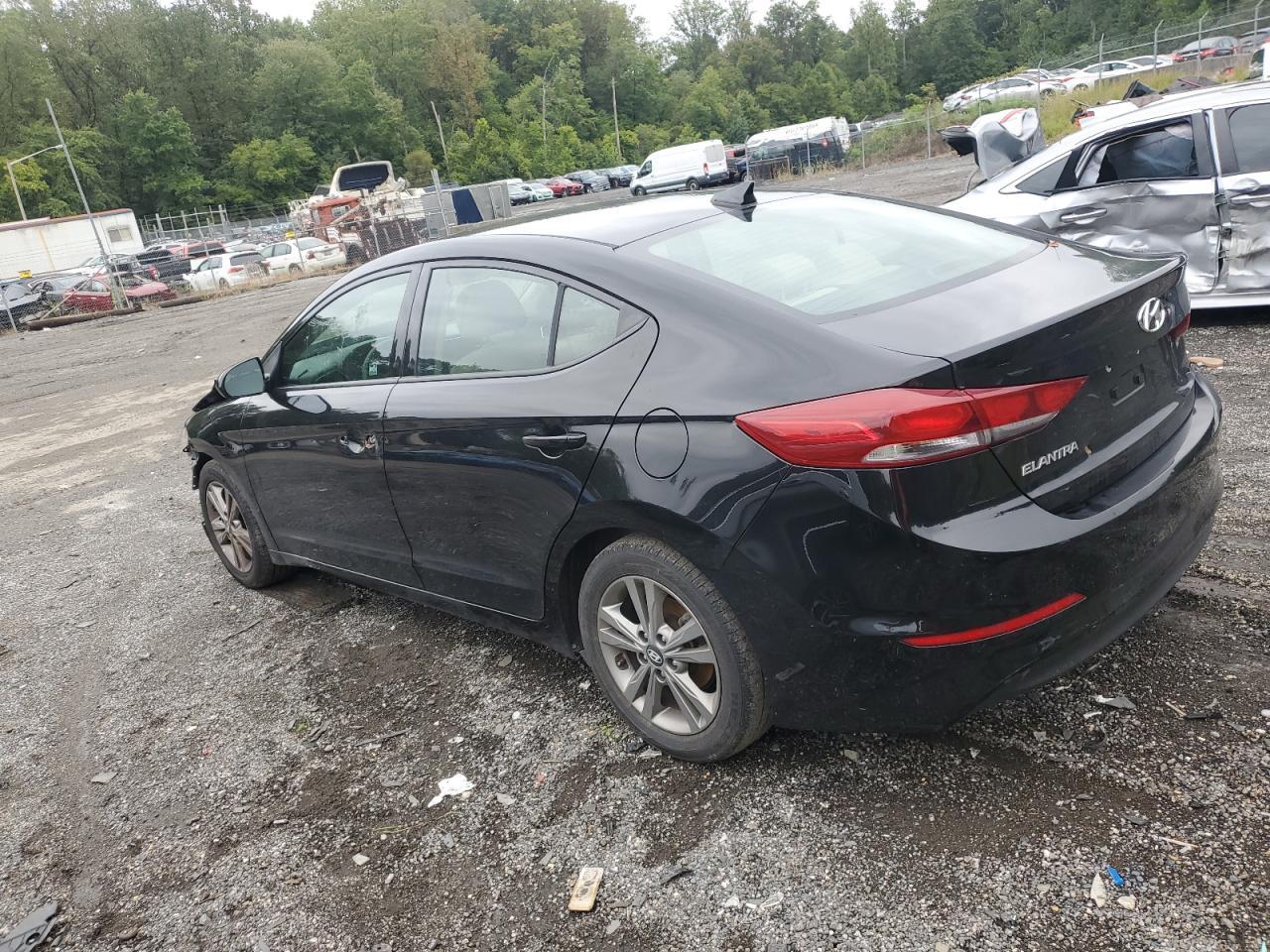 2018 Hyundai Elantra Sel - Фото 2
