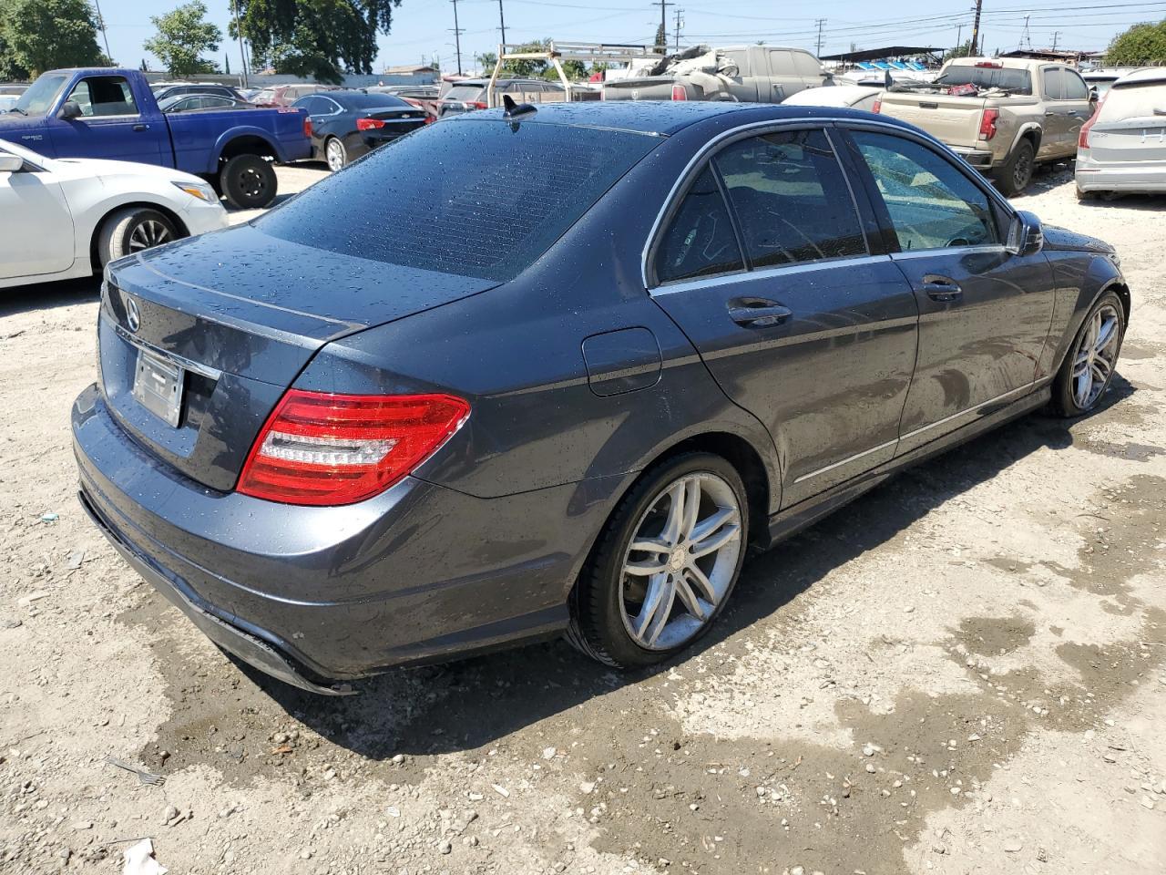 2014 Mercedes-Benz C 250 - Фото 3