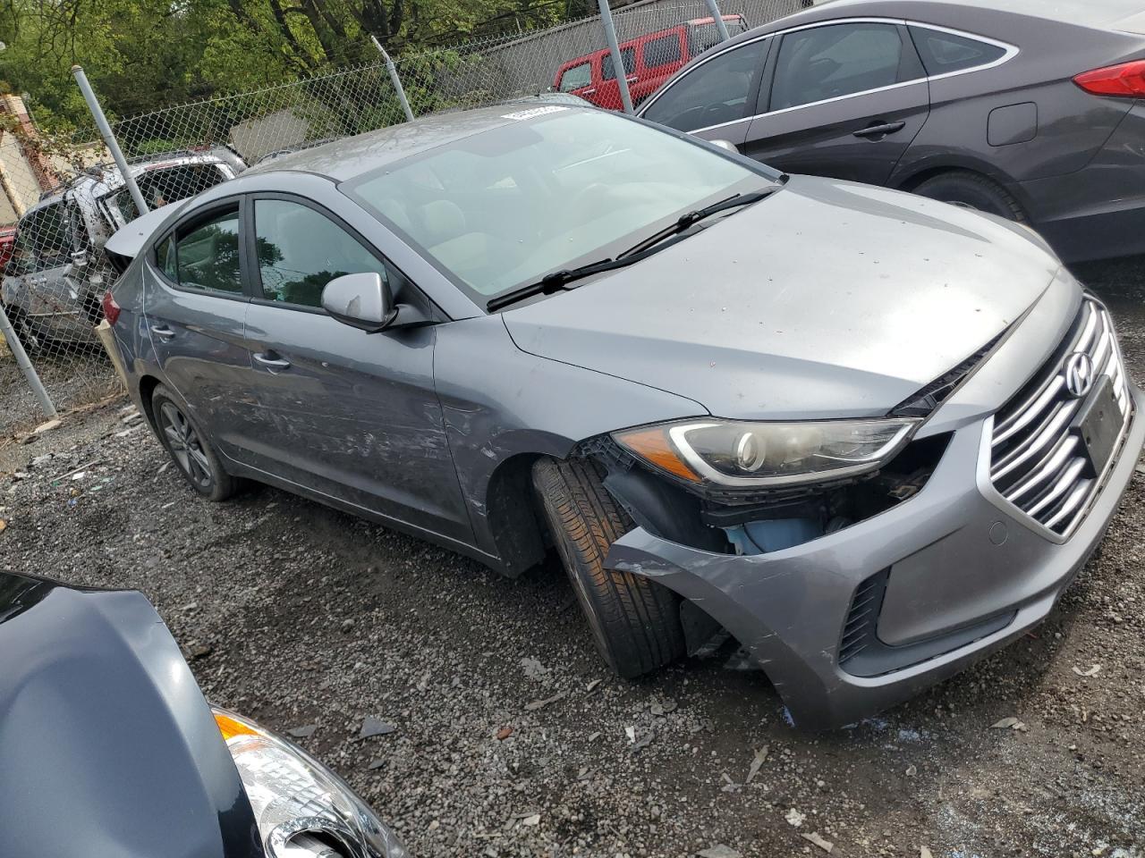 2017 Hyundai Elantra Se - Image 4