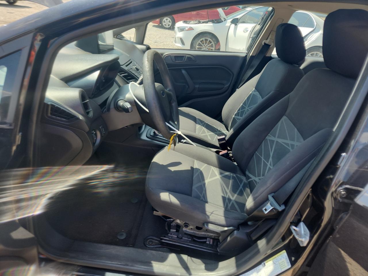 2014 Ford Fiesta S - Фото 7