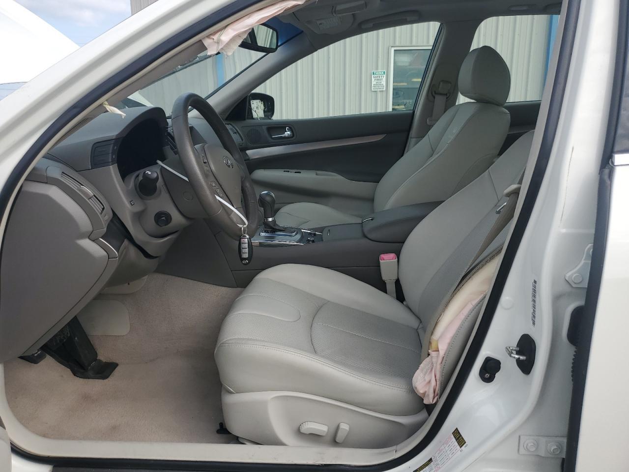 2013 Infiniti G37 Base - Image 7
