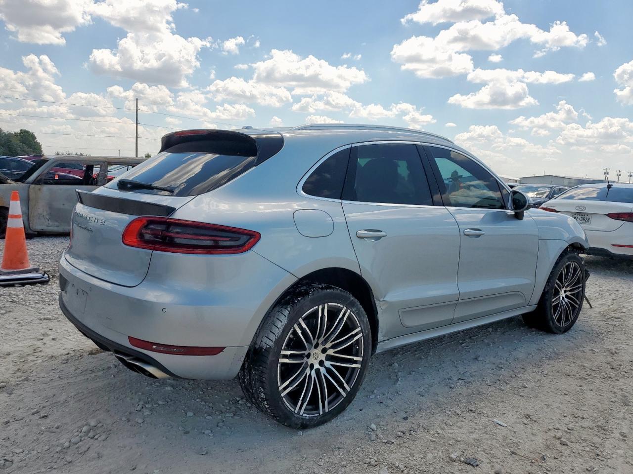 2016 Porsche Macan Turbo - Фото 3