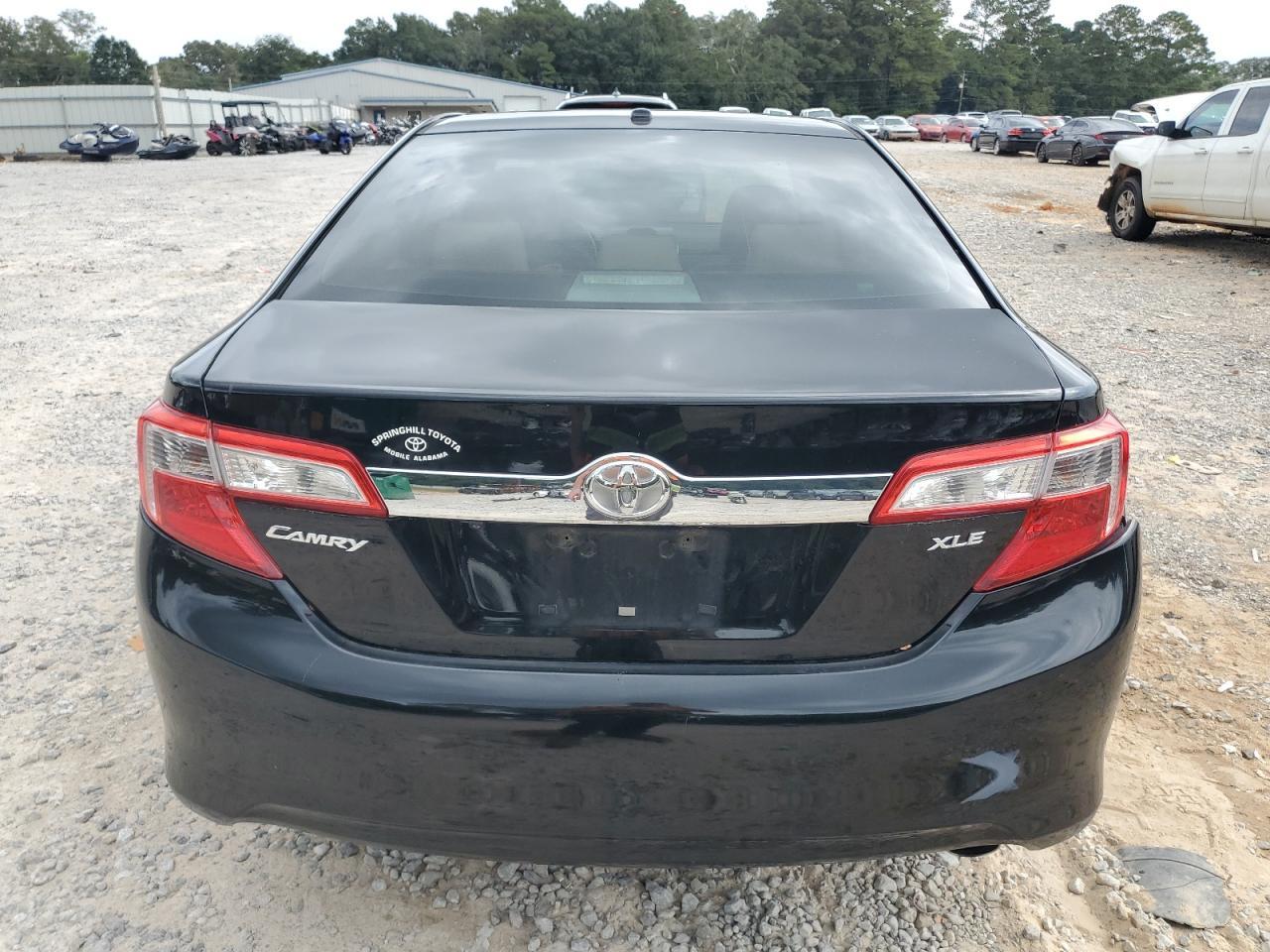 2012 Toyota Camry Base - Фото 6