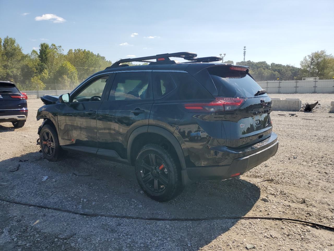2025 Nissan Rogue Sv - Фото 2