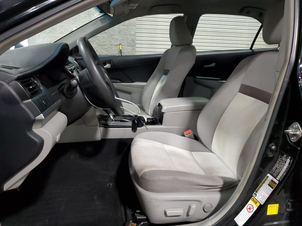 2014 Toyota Camry Le - Фото 7