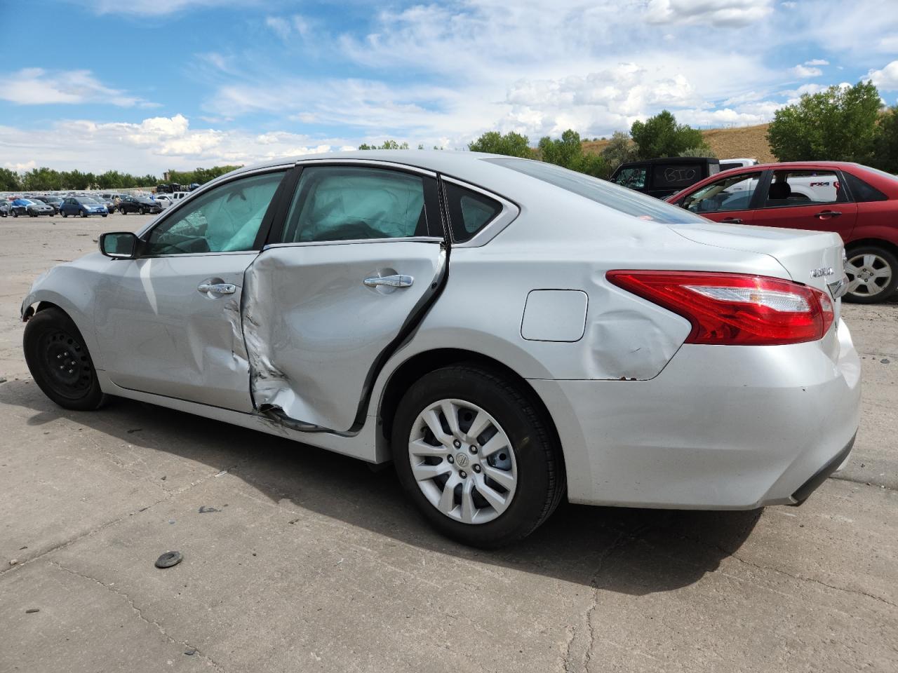 2017 Nissan Altima 2.5 - Фото 2