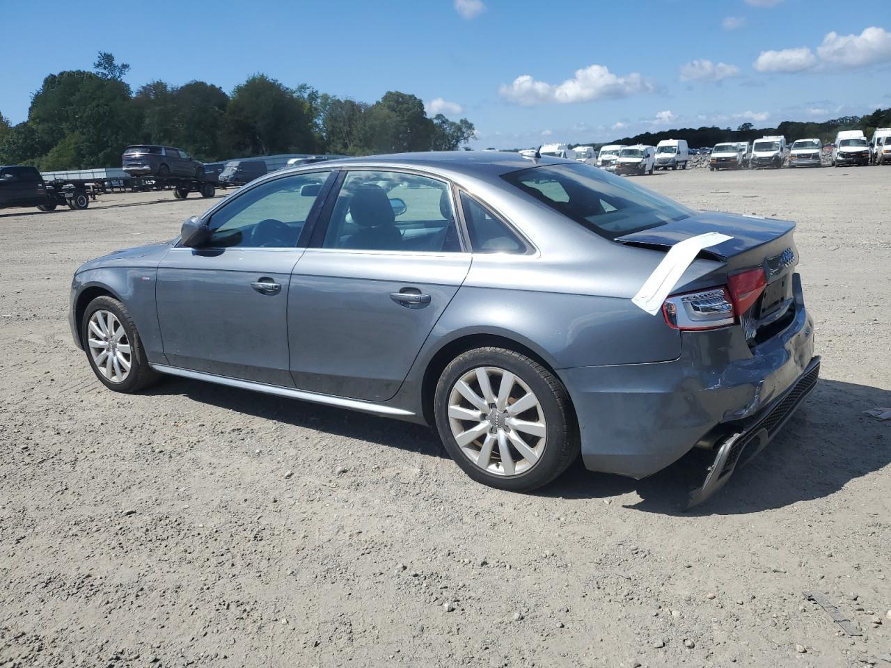2015 Audi A4 Premium - Фото 2