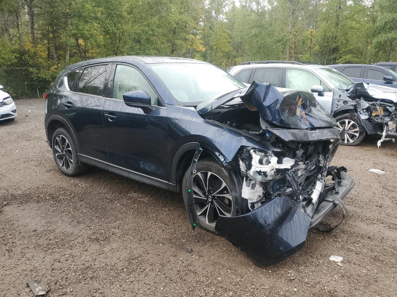 2022 Mazda Cx-5 Premium - Image 4