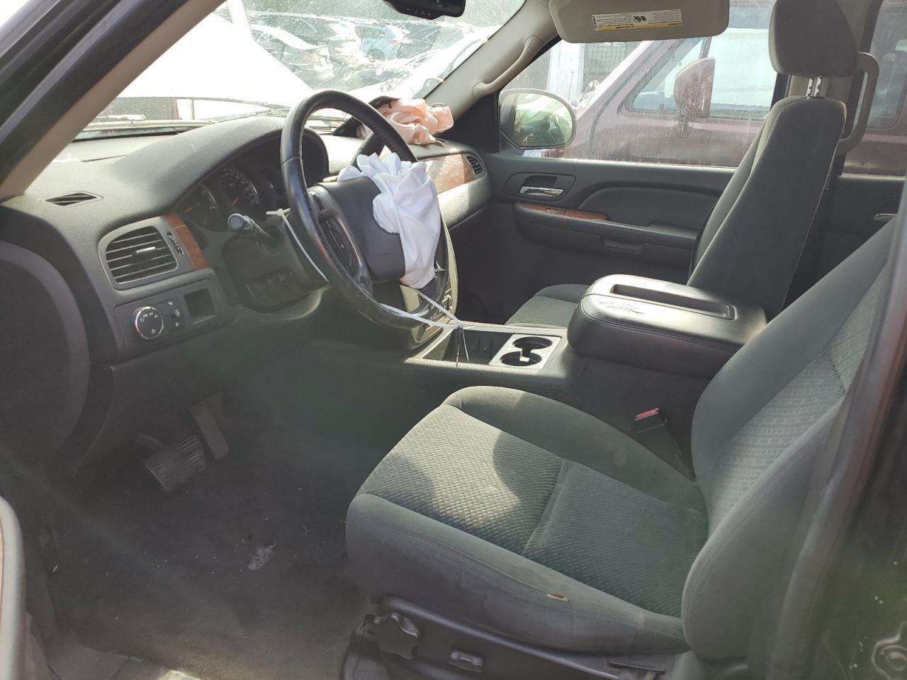 2008 GMC Yukon - Image 7