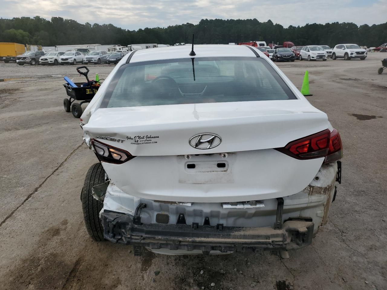 2022 Hyundai Accent Se - Фото 6