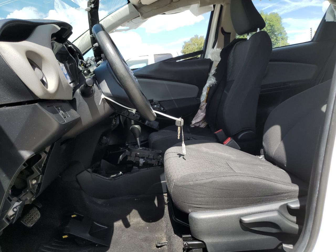 2016 Toyota Yaris L - Фото 7