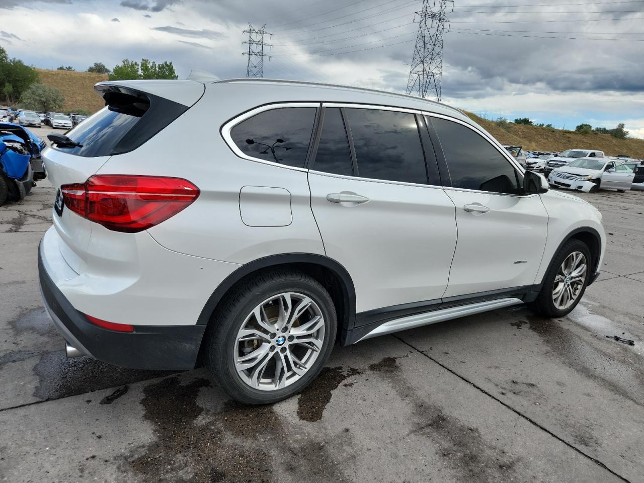 2016 BMW X1 xDrive28I - Фото 3