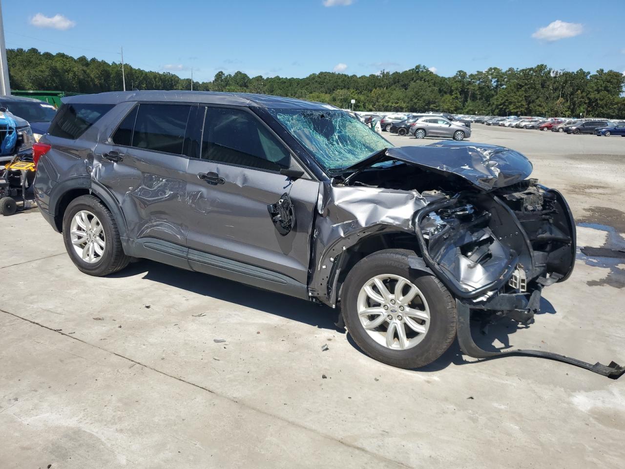 2021 Ford Explorer - Image 4