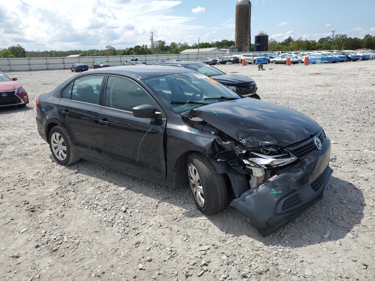 2012 Volkswagen Jetta Base - Image 4