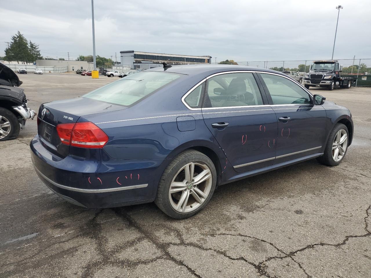 2013 Volkswagen Passat Sel - Image 3