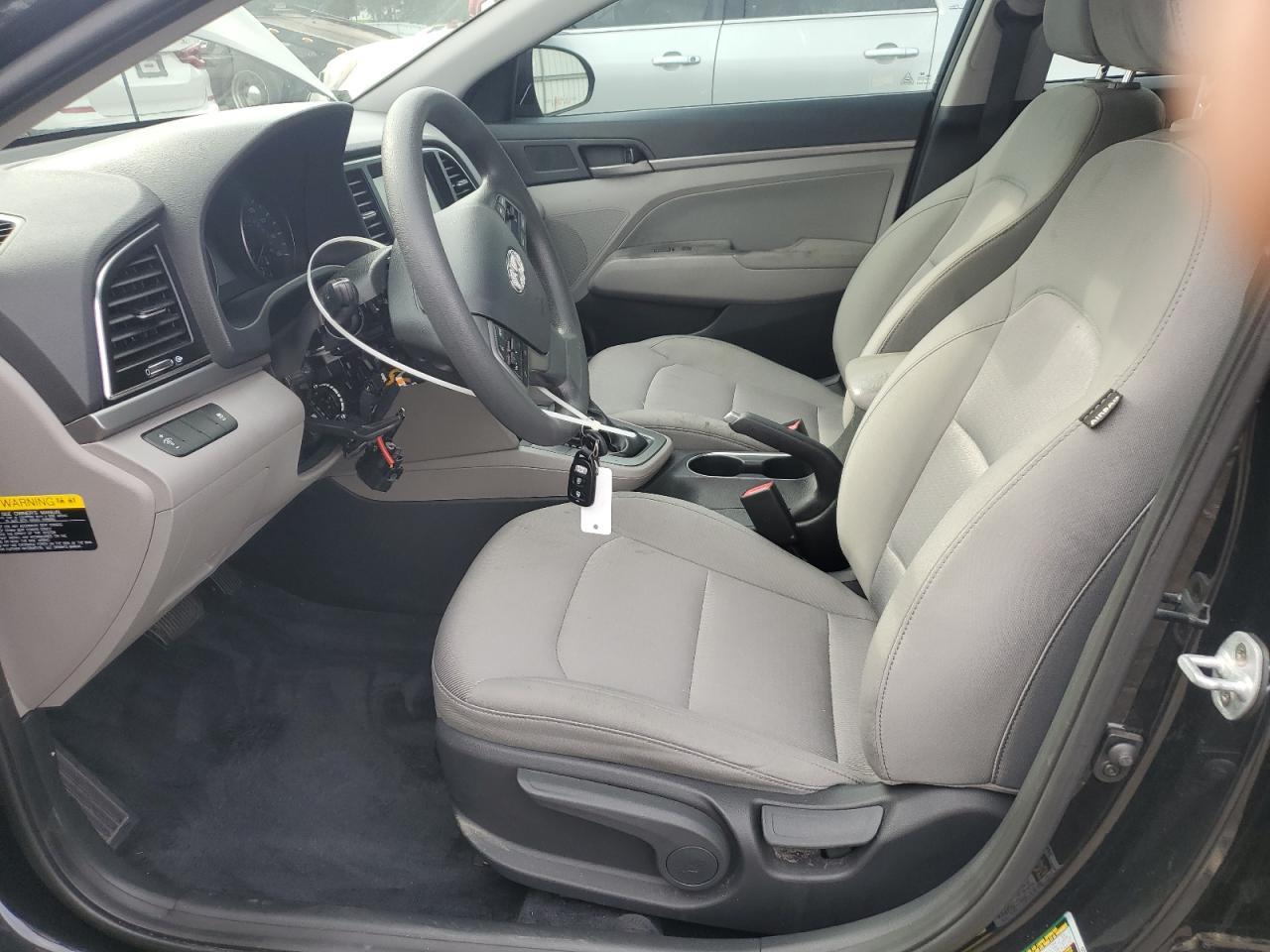 2017 Hyundai Elantra Se - Image 7