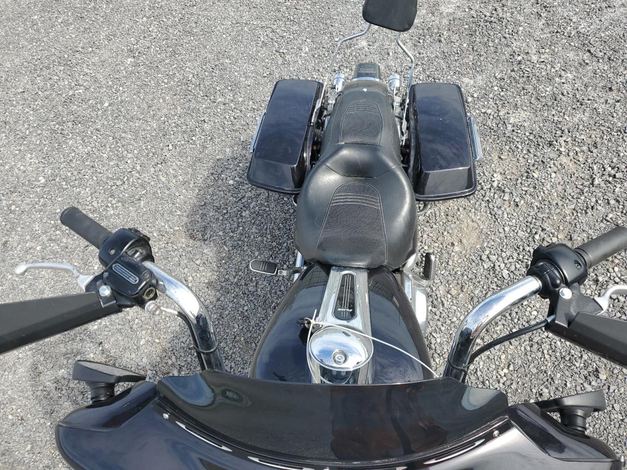 2010 Harley-Davidson Flhx - Image 5