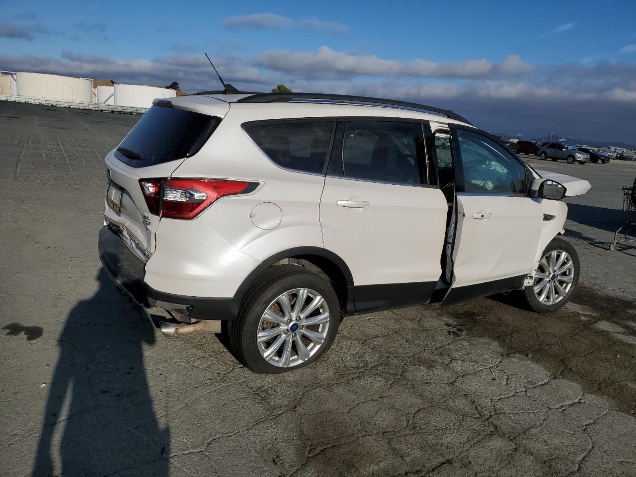 2019 Ford Escape Sel - Фото 3