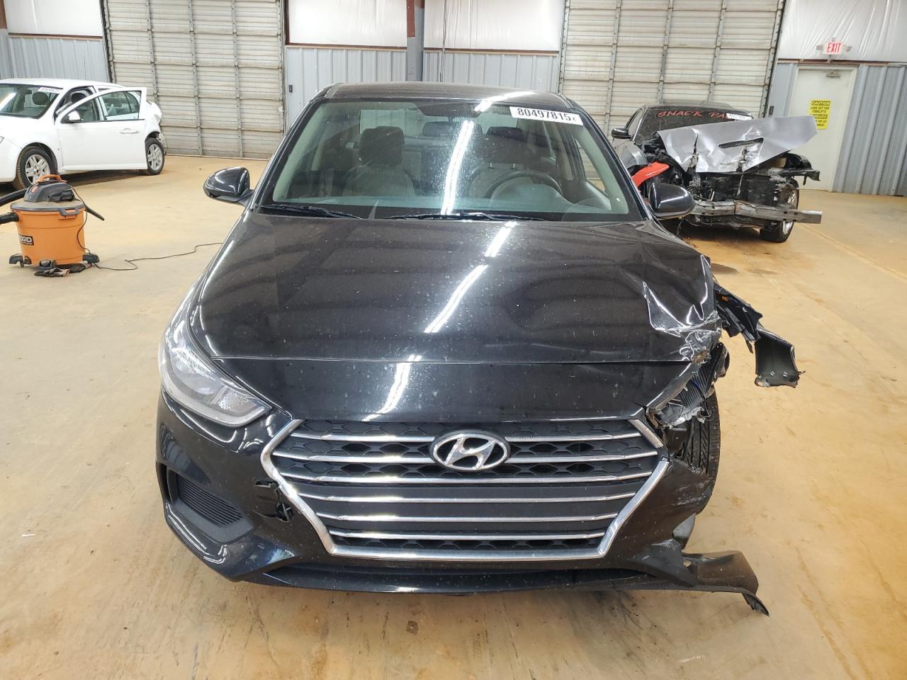 2022 Hyundai Accent Se - Фото 5