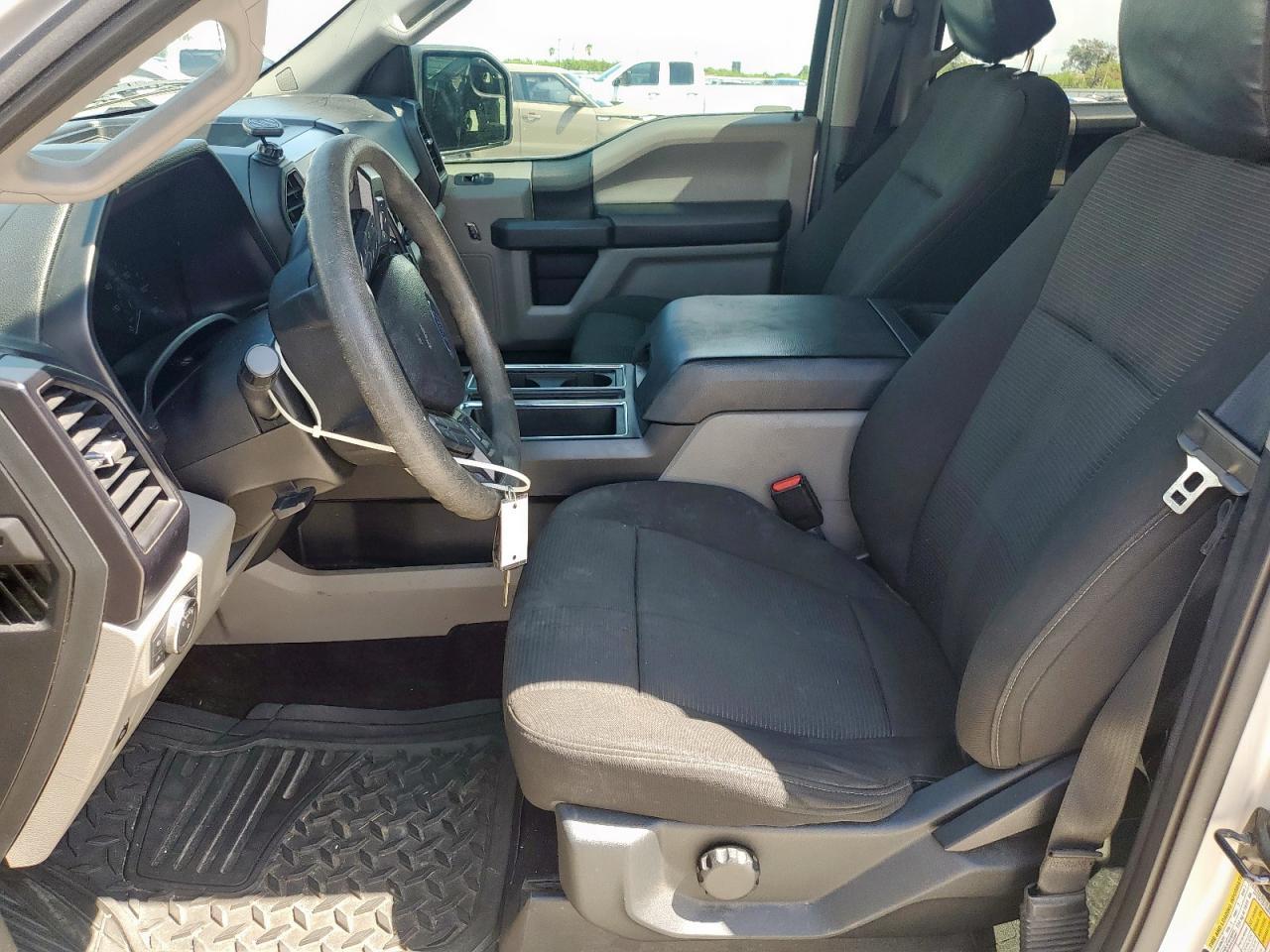 2017 Ford F150 Supercrew - Image 7