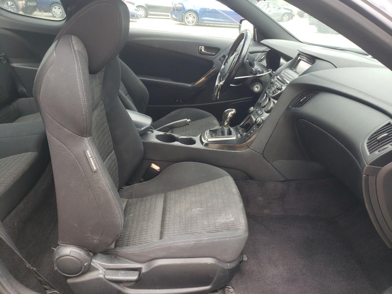 2013 Hyundai Genesis Coupe 2.0T - Фото 7