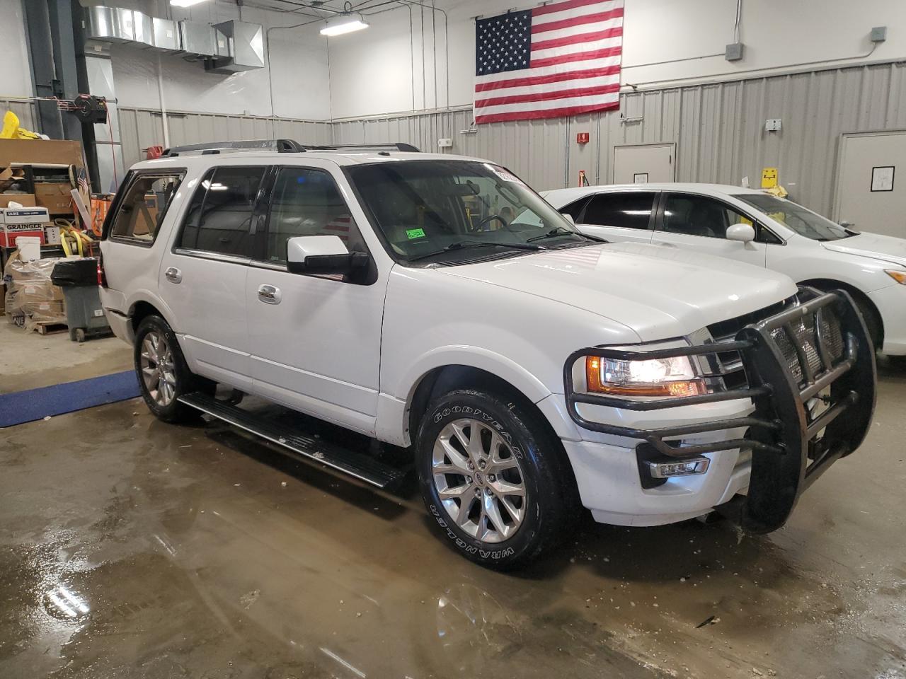 2015 Ford Expedition Limited - Image 4