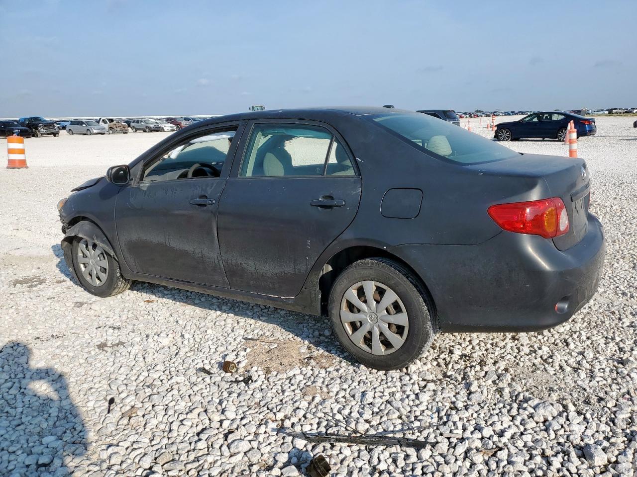 2010 Toyota Corolla Base - Фото 2