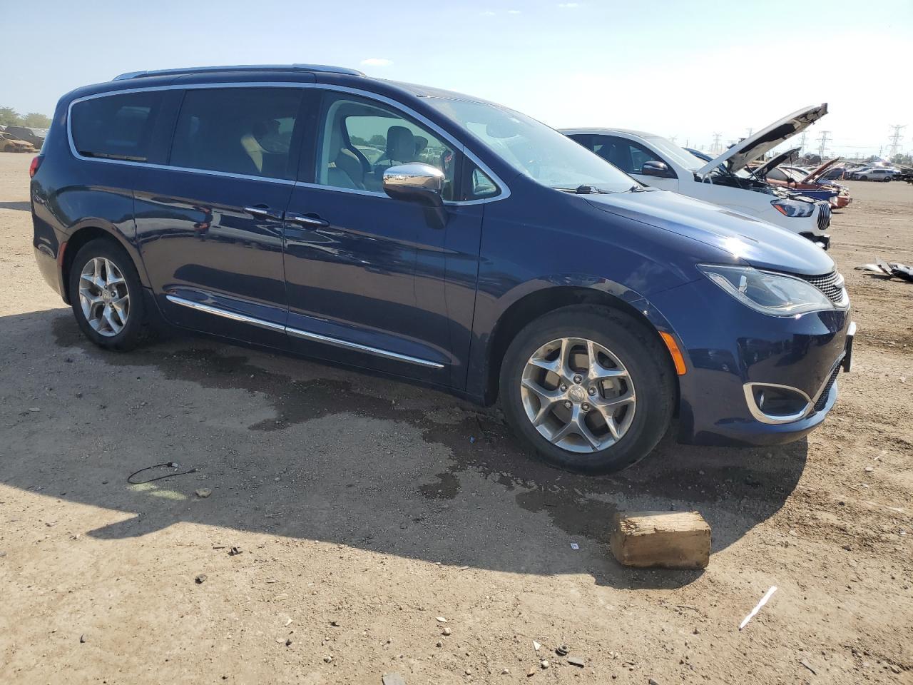 2017 Chrysler Pacifica Limited - Фото 4