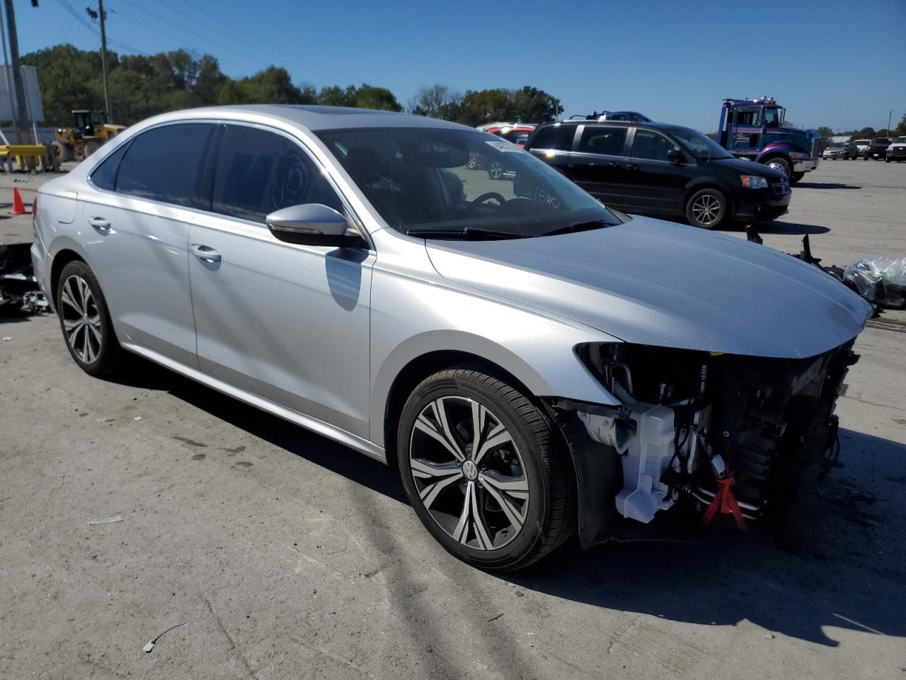 2020 Volkswagen Passat Sel - Image 4