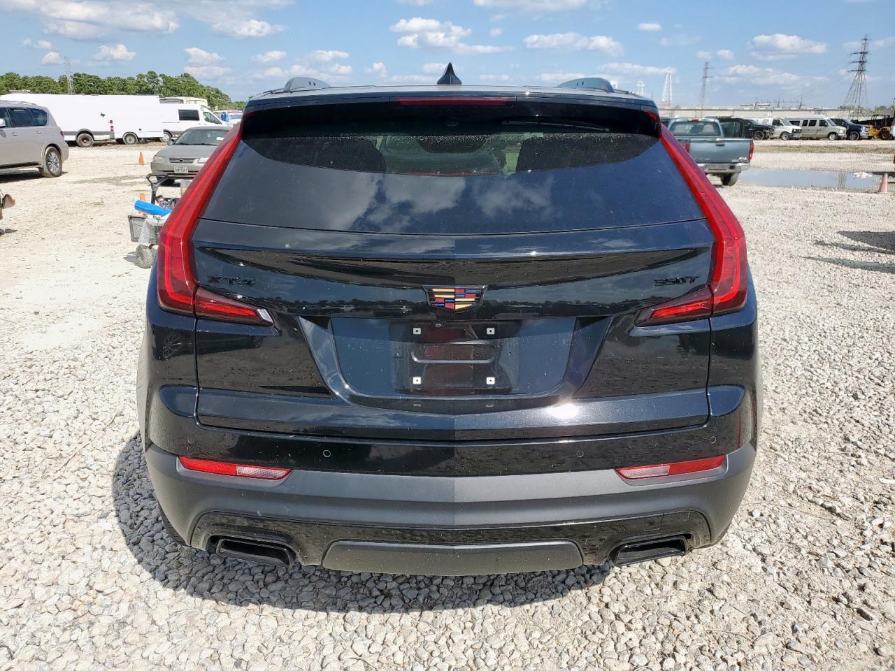 2021 Cadillac Xt4 Premium Luxury - Image 6