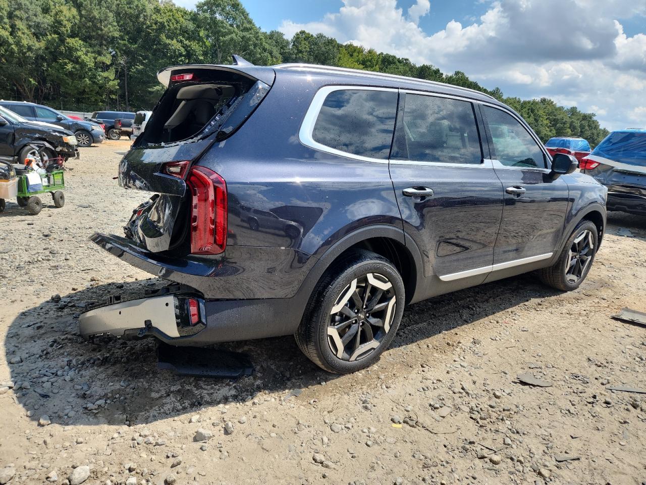 2025 Kia Telluride S - Image 3