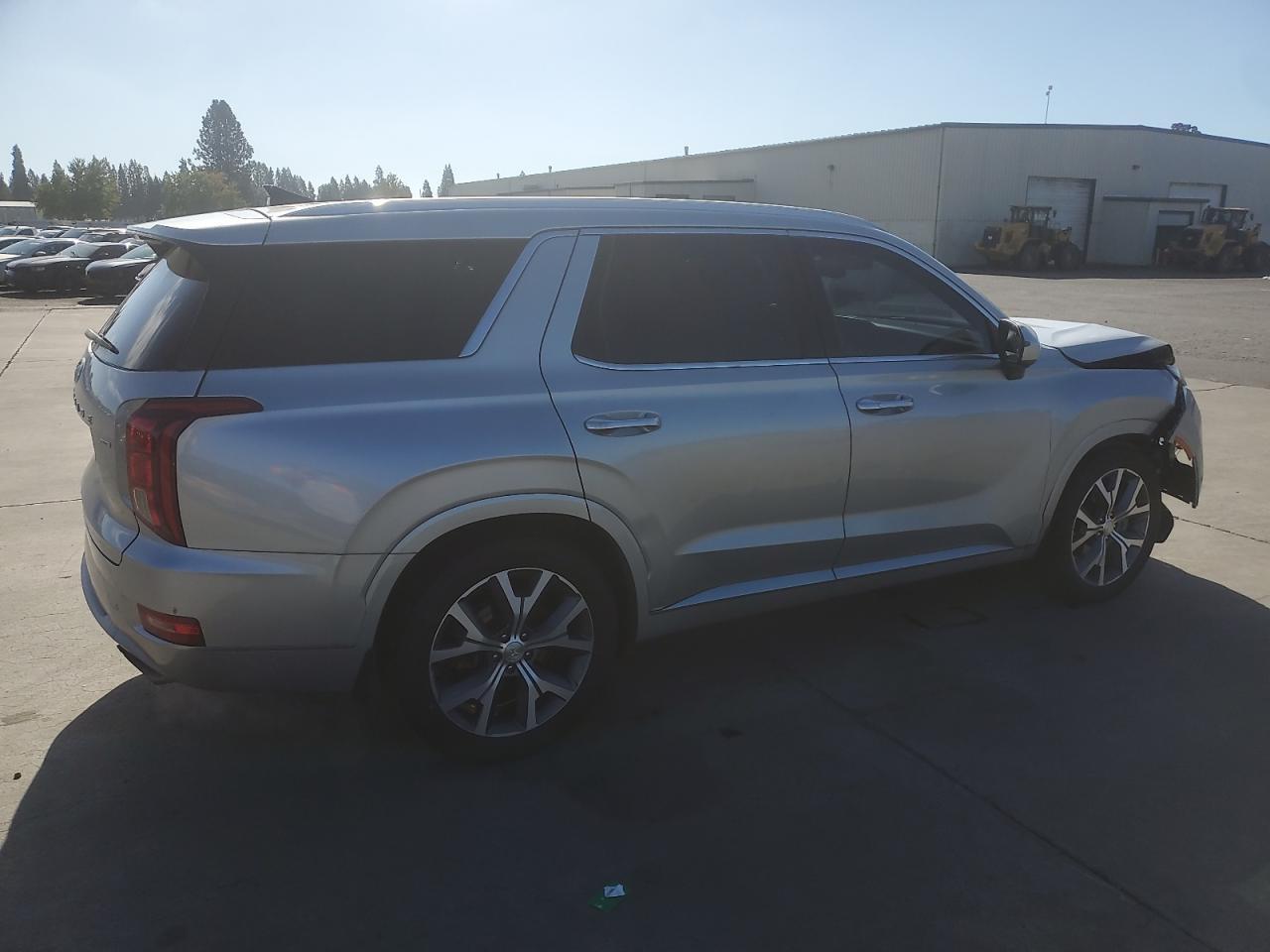 2022 Hyundai Palisade Limited - Image 3