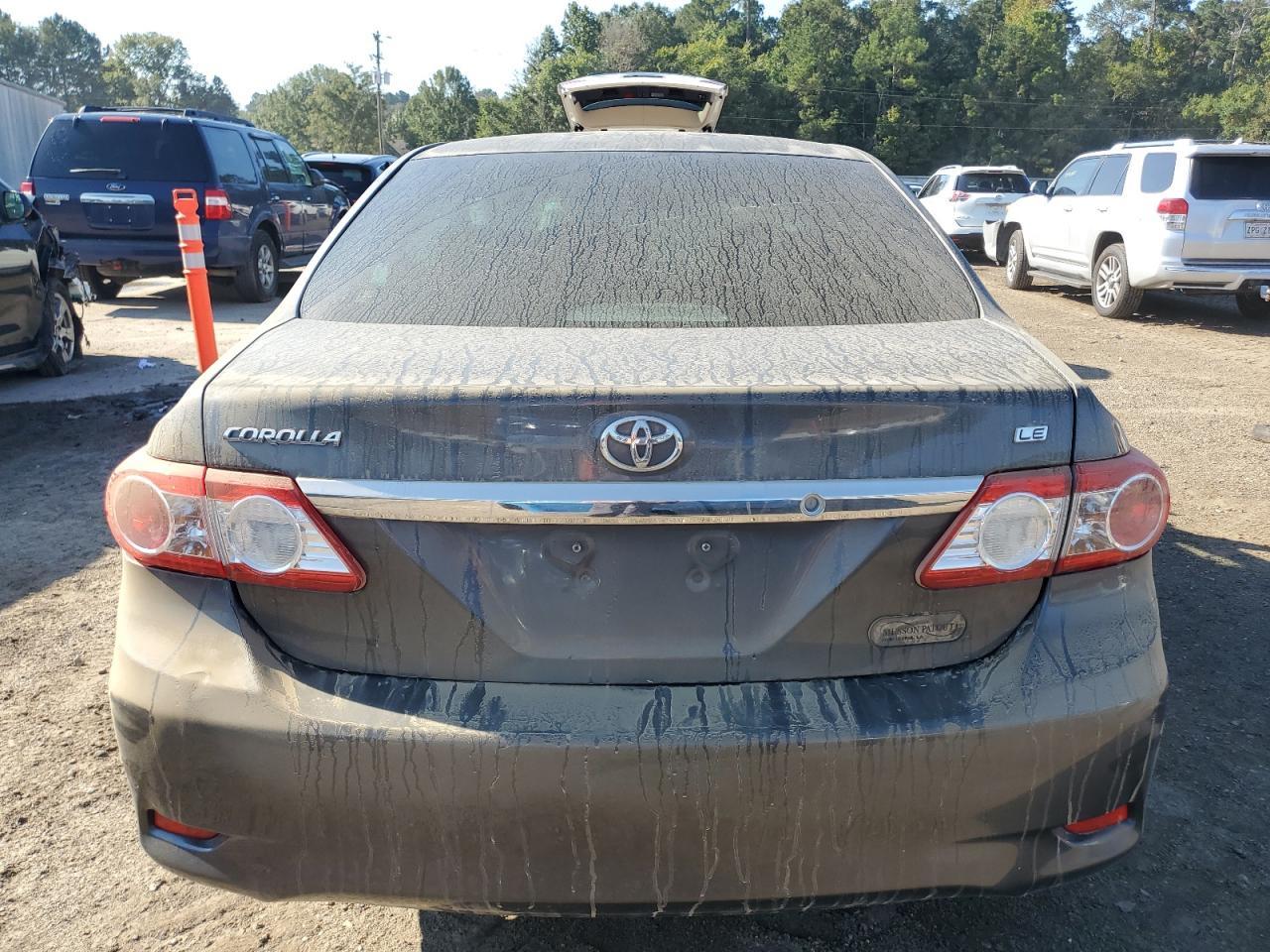 2011 Toyota Corolla Base - Фото 6