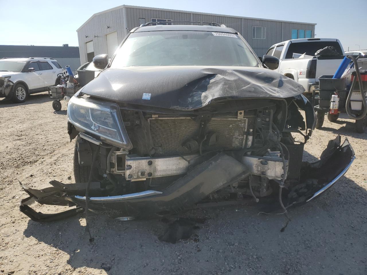 2015 Nissan Pathfinder S - Фото 5