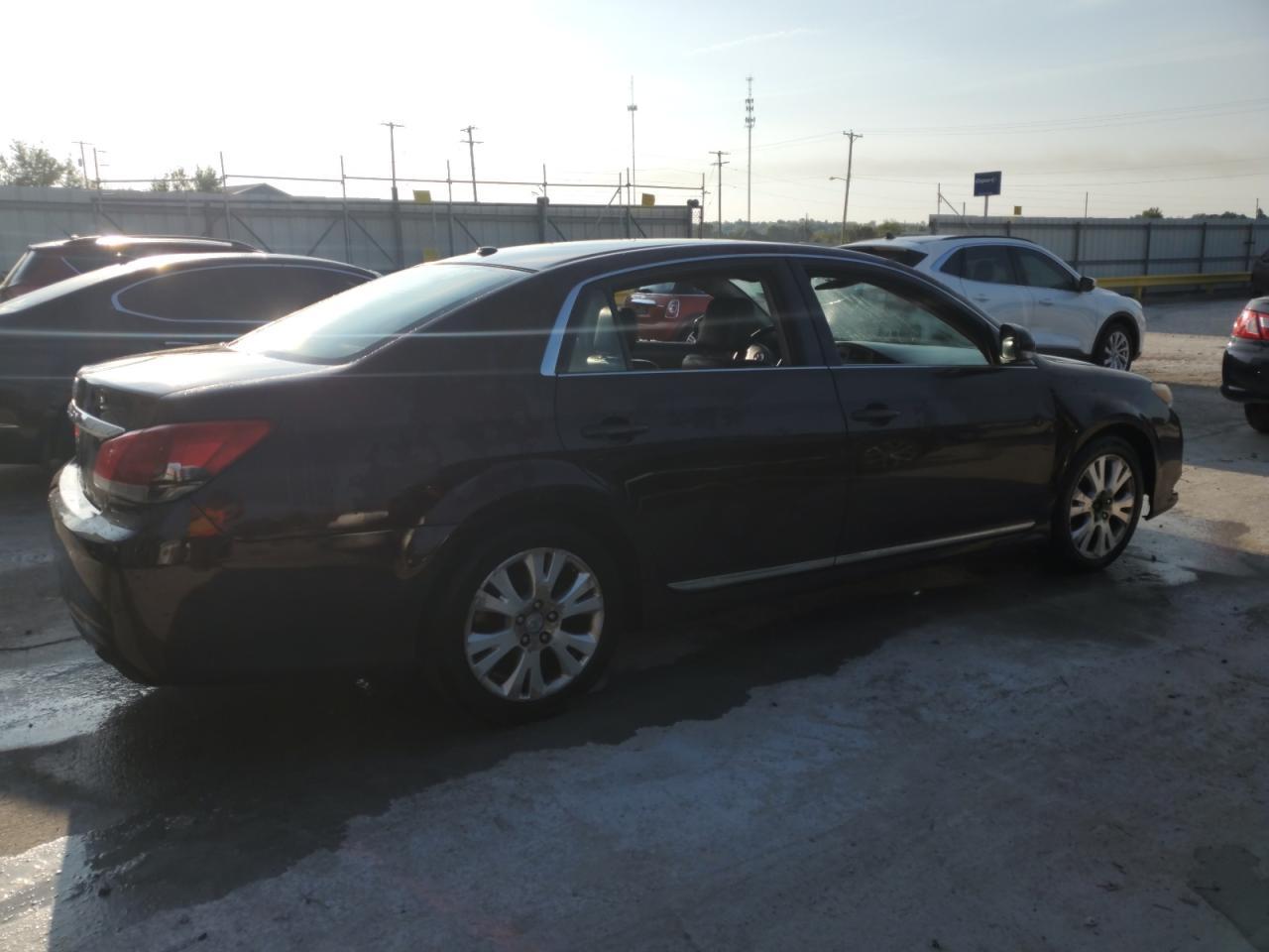 2012 Toyota Avalon Base - Фото 3