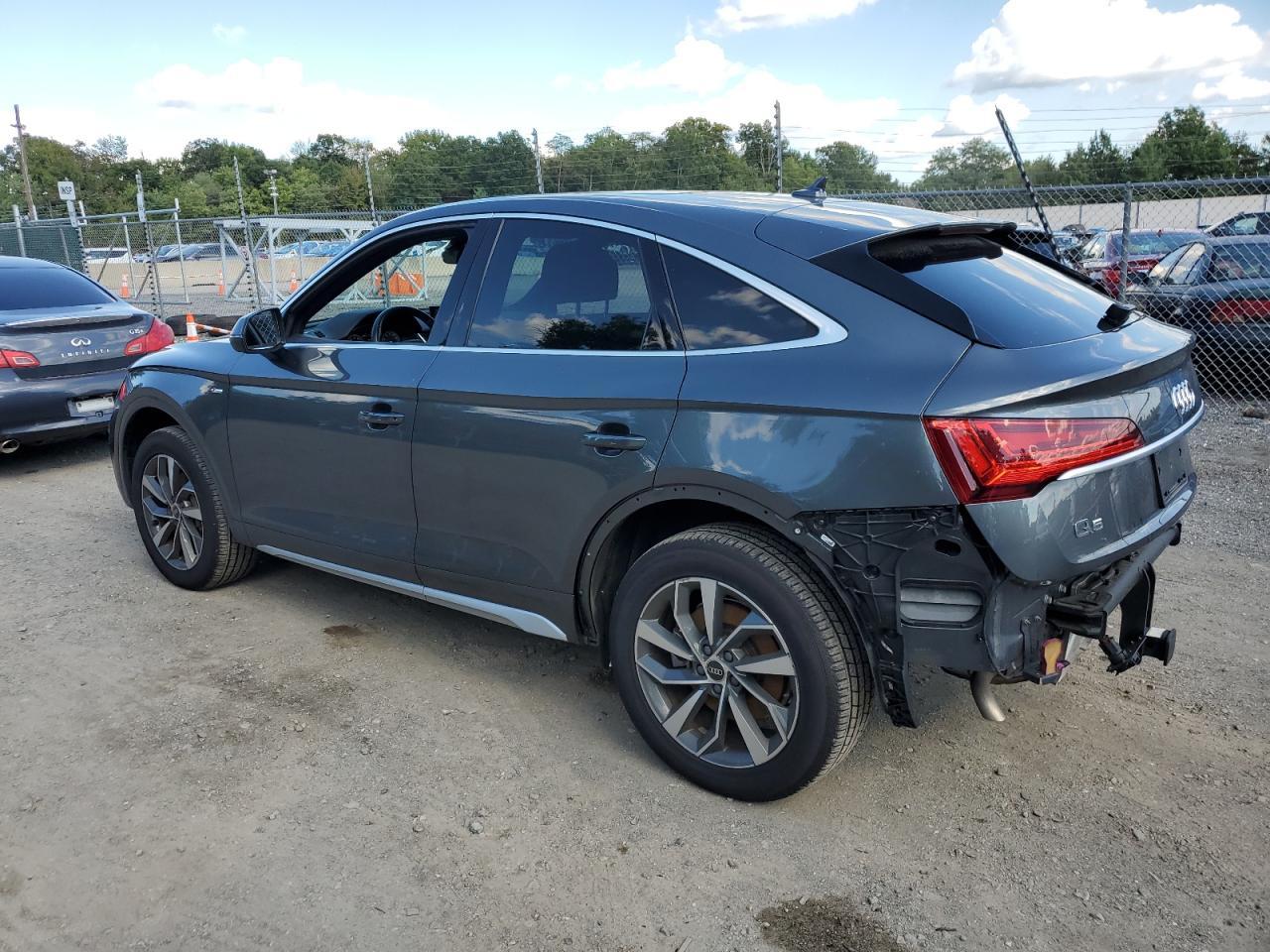 2022 Audi Q5 Sportback Prm Pls 45 - Фото 2