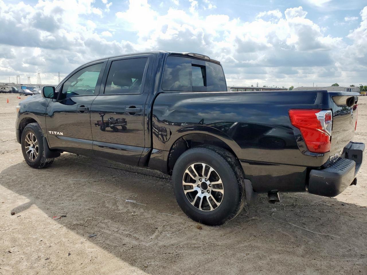 2019 Nissan Titan S - Фото 2