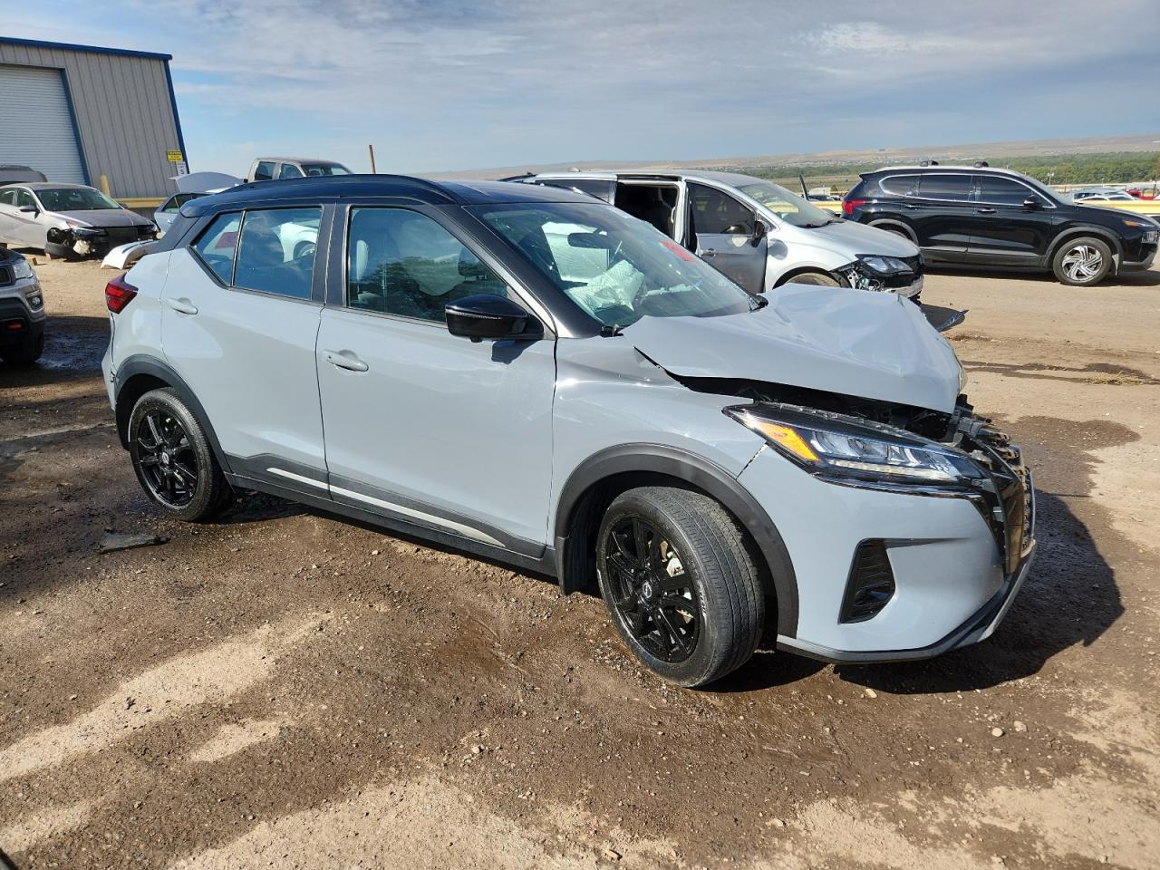 2023 Nissan Kicks Sr - Фото 4