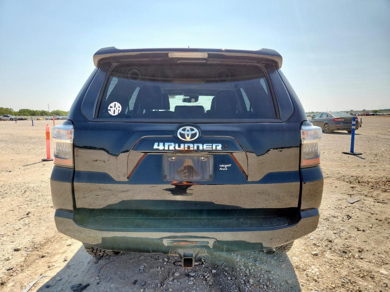 2021 Toyota 4Runner Sr5 - Image 6