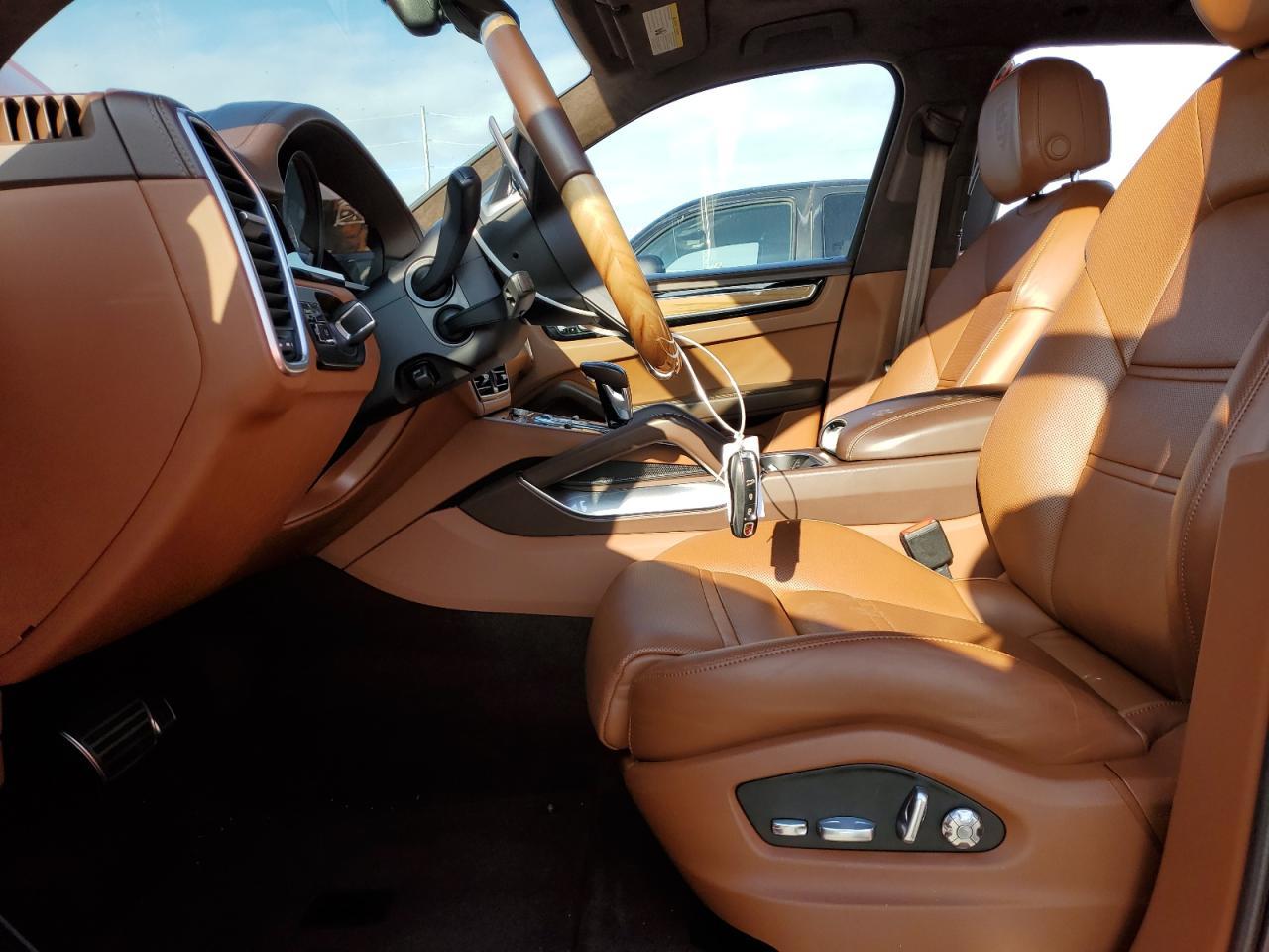 2020 Porsche Cayenne Turbo S E-Hybrid - Фото 7