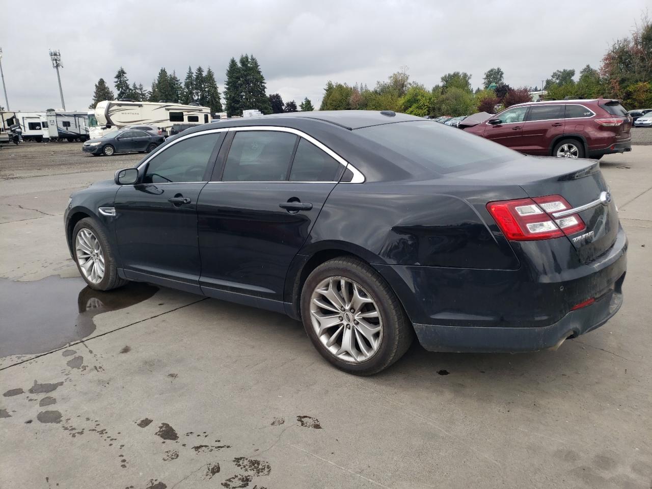 2015 Ford Taurus Limited - Фото 2