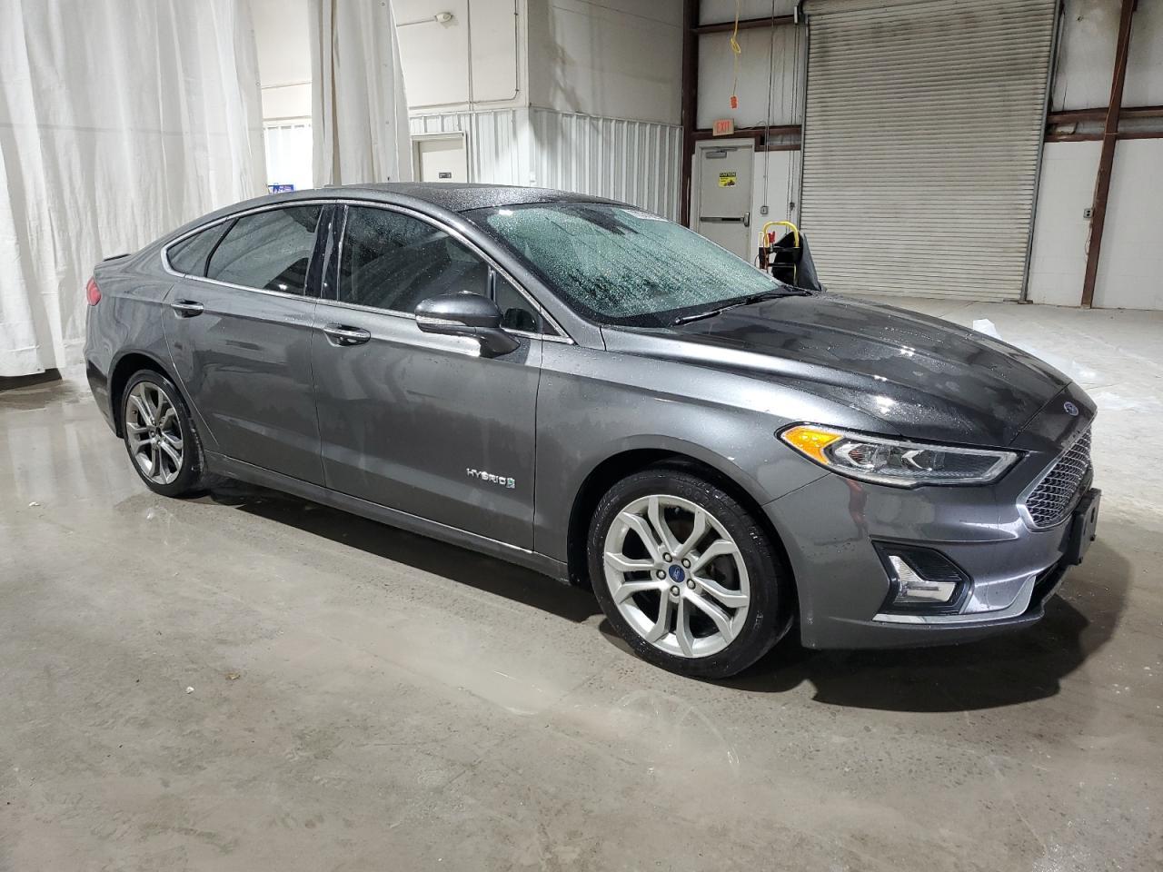 2019 Ford Fusion Titanium - Image 4