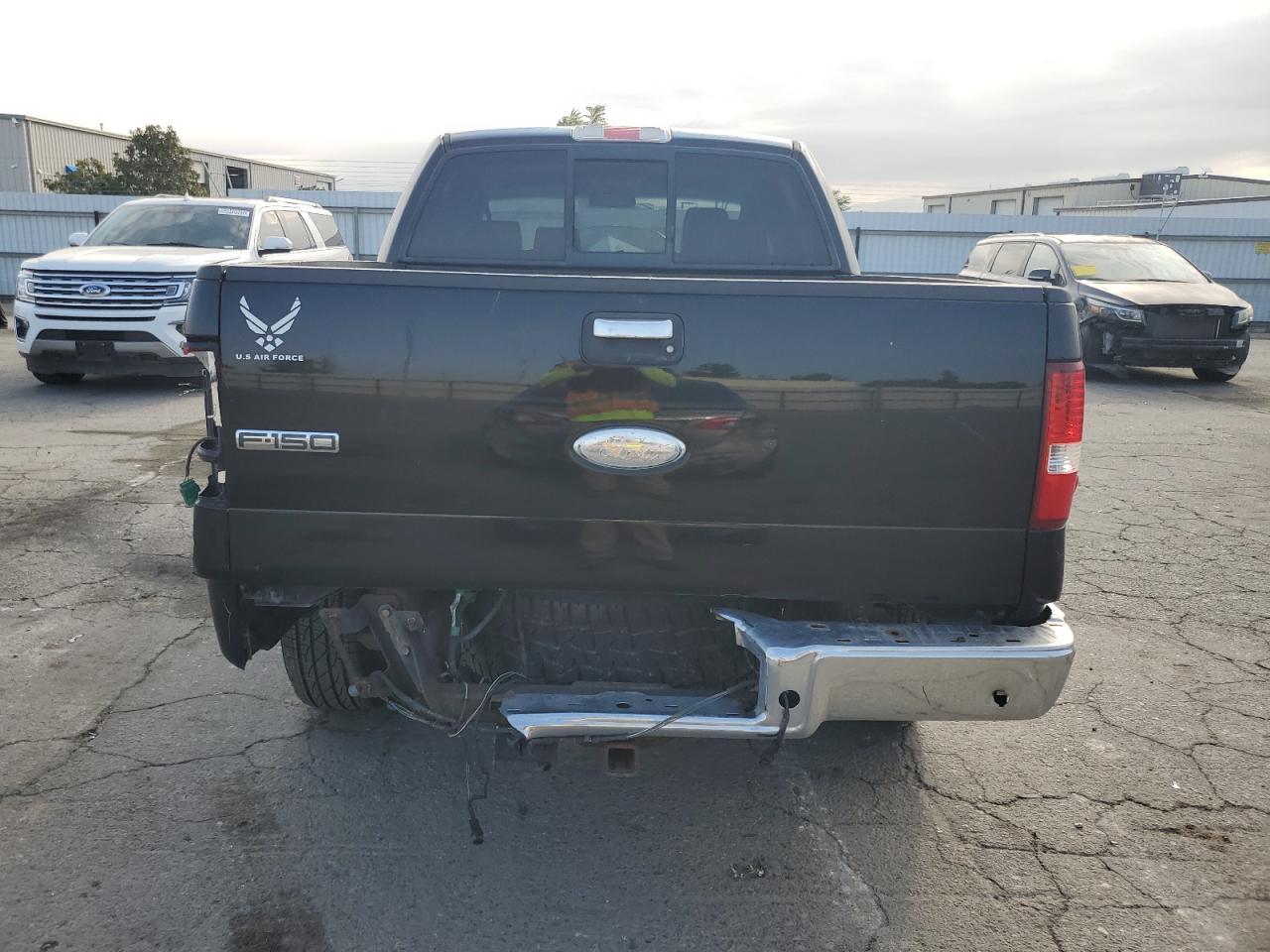 2007 Ford F150 Supercrew - Image 6