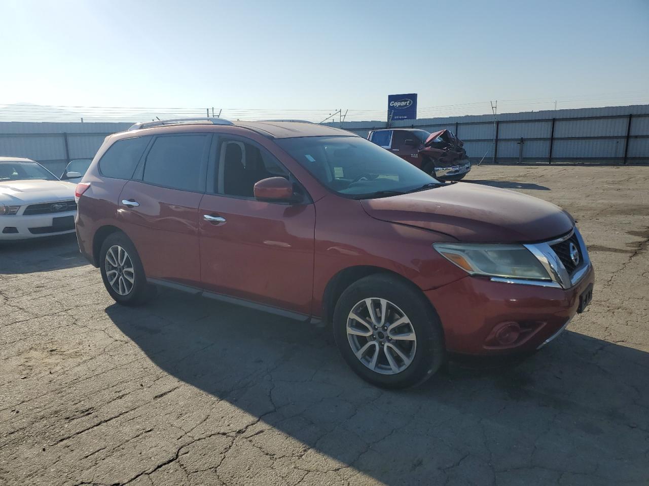 2015 Nissan Pathfinder S - Image 4