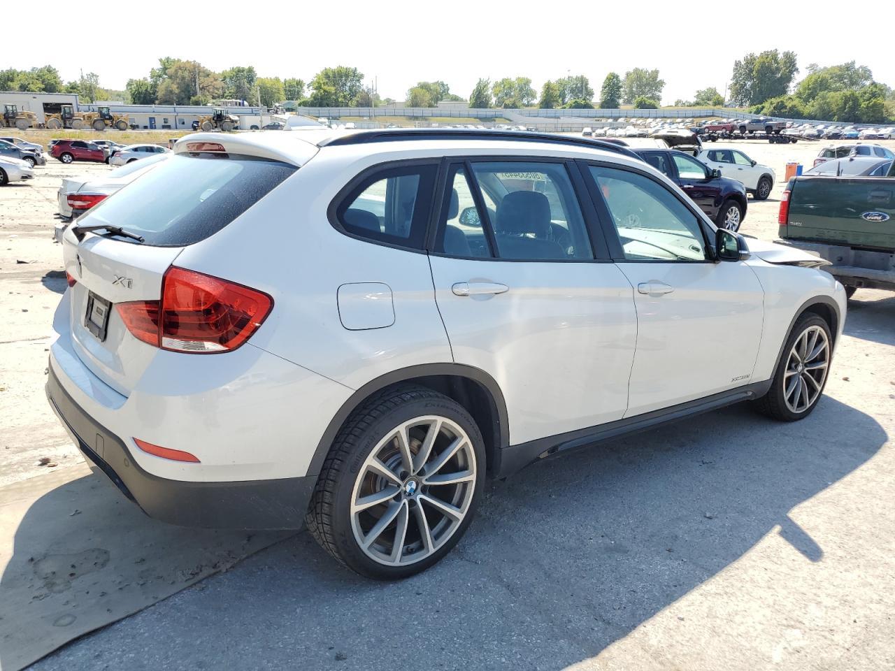 2014 BMW X1 xDrive28I - Image 3