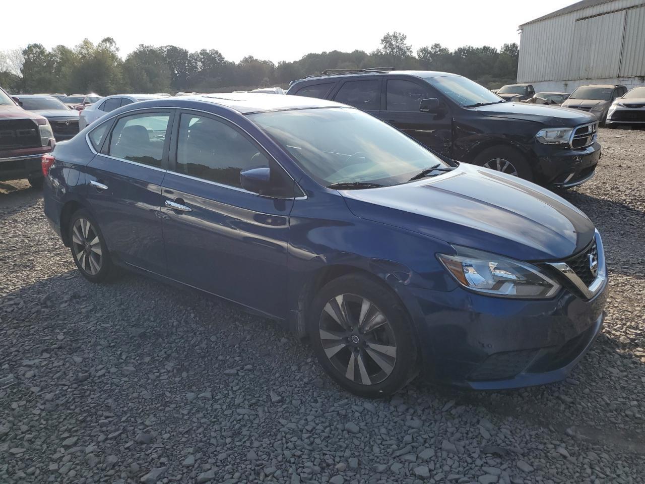 2019 Nissan Sentra S - Фото 4